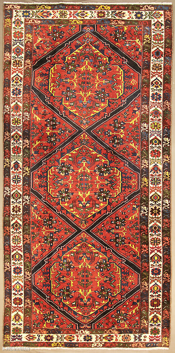 Antique Kalleh Persian Bakhtiari Carpet n°:77423600